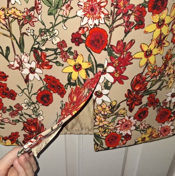 New York and Company Skirt - Picture 6 of 6